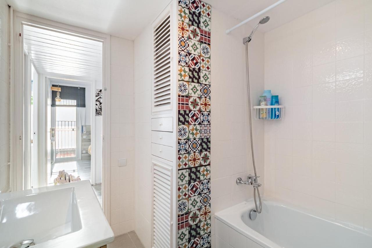 Liana Seaview & Beach - Apartment Montgat Esterno foto