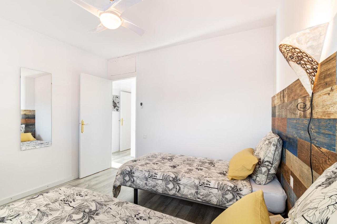 Liana Seaview & Beach - Apartment Montgat Esterno foto