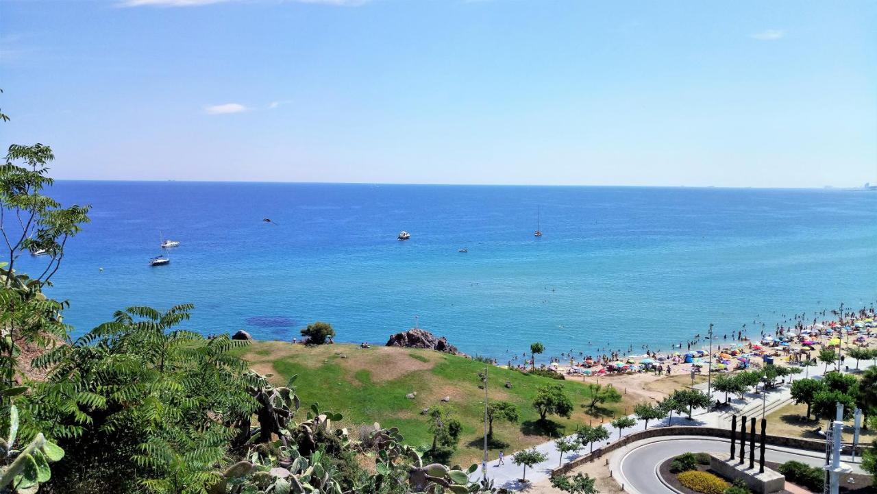 Liana Seaview & Beach - Apartment Montgat Esterno foto