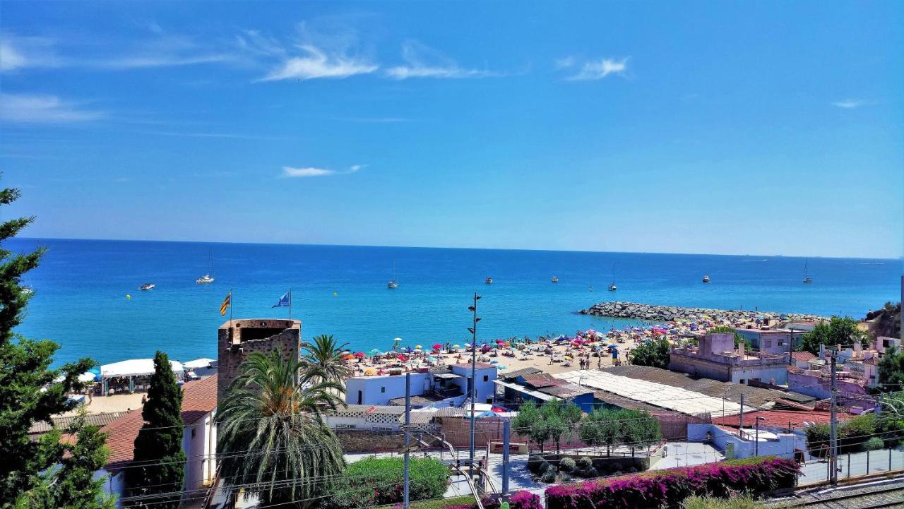 Liana Seaview & Beach - Apartment Montgat Esterno foto