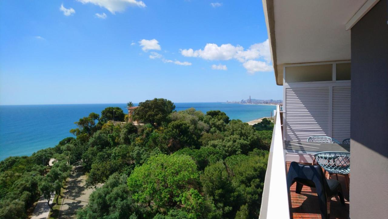Liana Seaview & Beach - Apartment Montgat Esterno foto